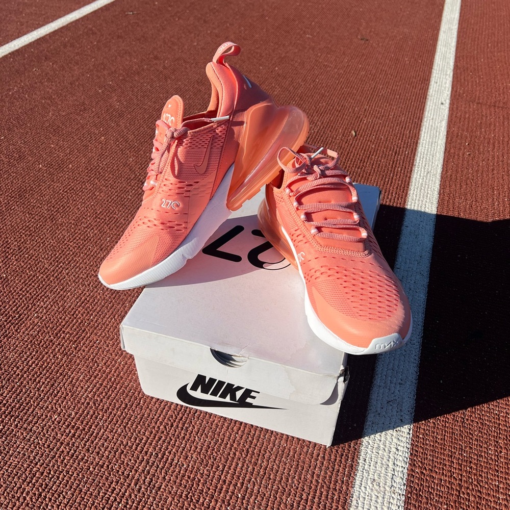 Nike Air Max 270 (Crimson Bliss womens)